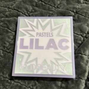 Huda 9 pan Lilac palette